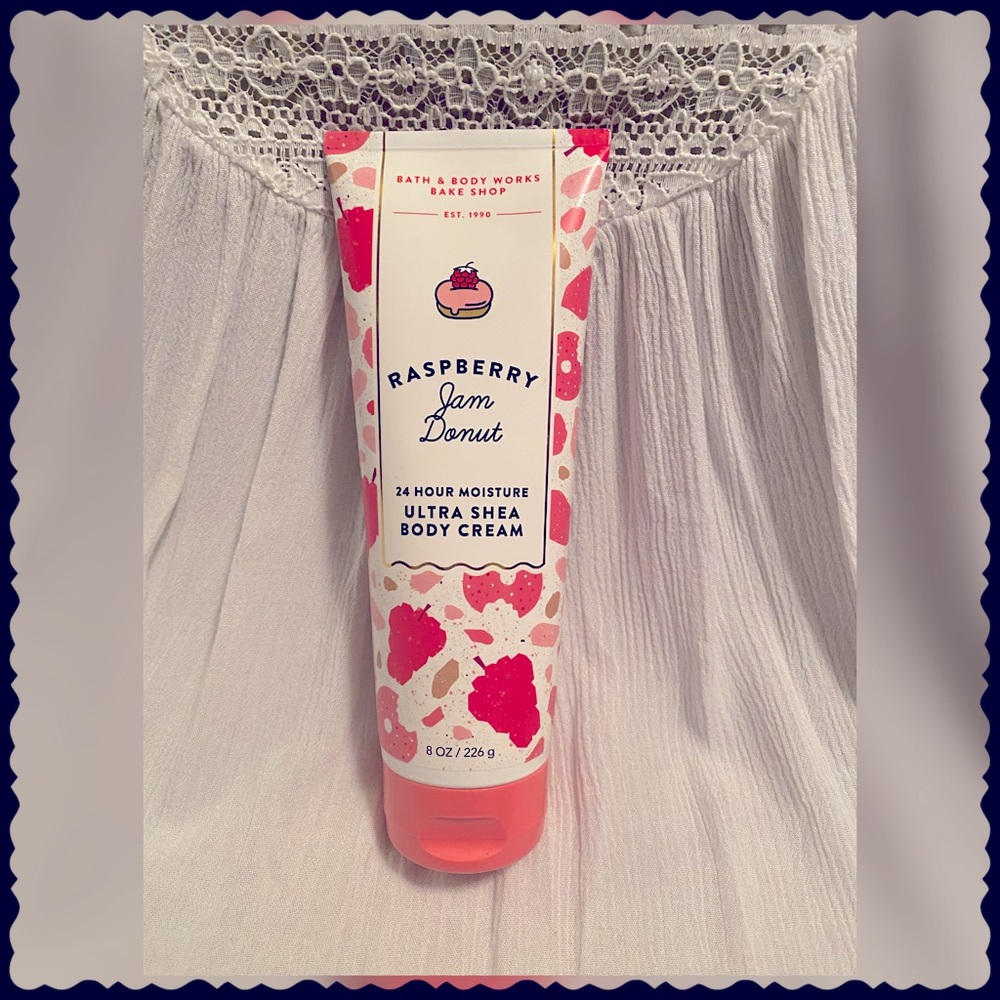 New Bath and Body Works Raspberry Jam Donut Ultra Shea Moisture Cream